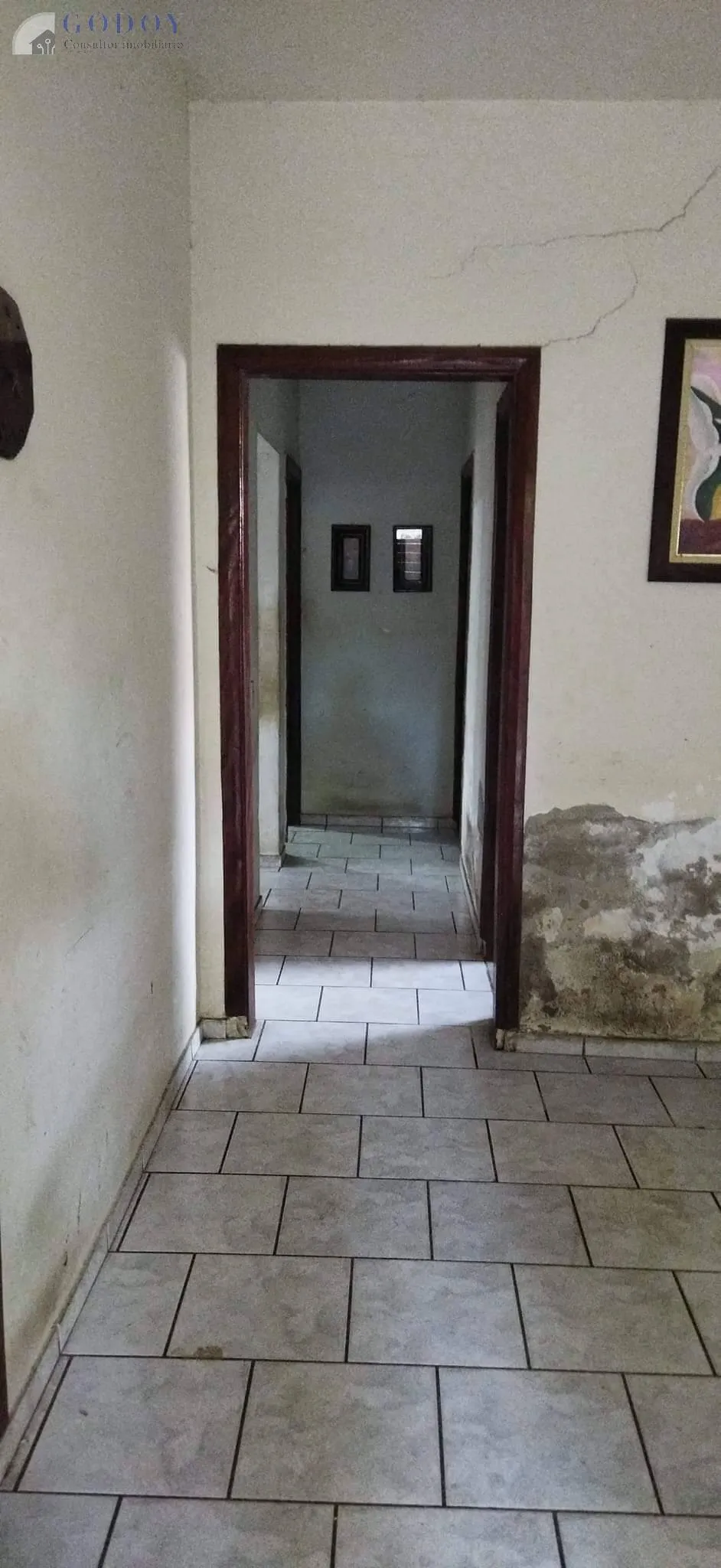 Imagem Casa para Reforma com 3 Quartos e Terreno de 270m²