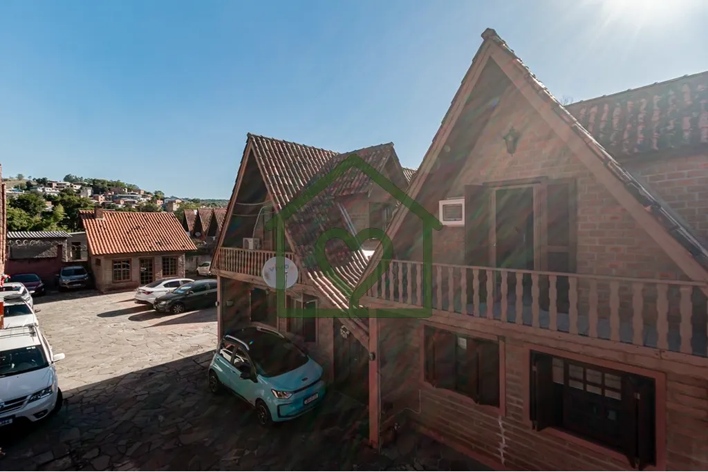 Imagem Charmosa casa em estilo cabana rústica, com 3 dormitórios e 2 banheiros, ideal para quem busca con...
