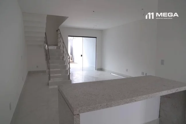Imagem Casa com 3 dormitórios à venda, 135 m² por R$ 860.000 - Colina de Laranjeiras - Serra/ES
