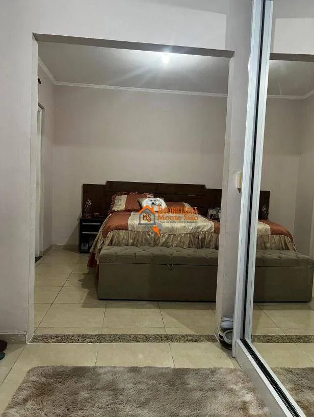 Imagem Sobrado com 4 dormitórios à venda, 250 m² por R$ 800.000,00 - Conjunto Residencial Paes de Barros - Guarulhos/SP