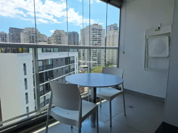 Imagem Studio de luxo à venda na Vila Olímpia, São Paulo-SP: 1 quarto, 1 suíte, 1 sala, 1 banheiro, 1 vaga, 25m². Venha conferir!