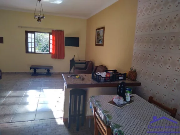 Imagem Casa no Centro (tipo edícula)