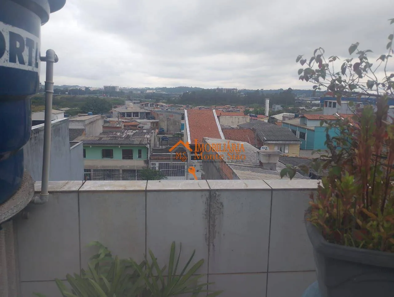 Imagem Sobrado com 5 dormitórios à venda, 250 m² por R$ 530.000,00 - Taboão - Guarulhos/SP