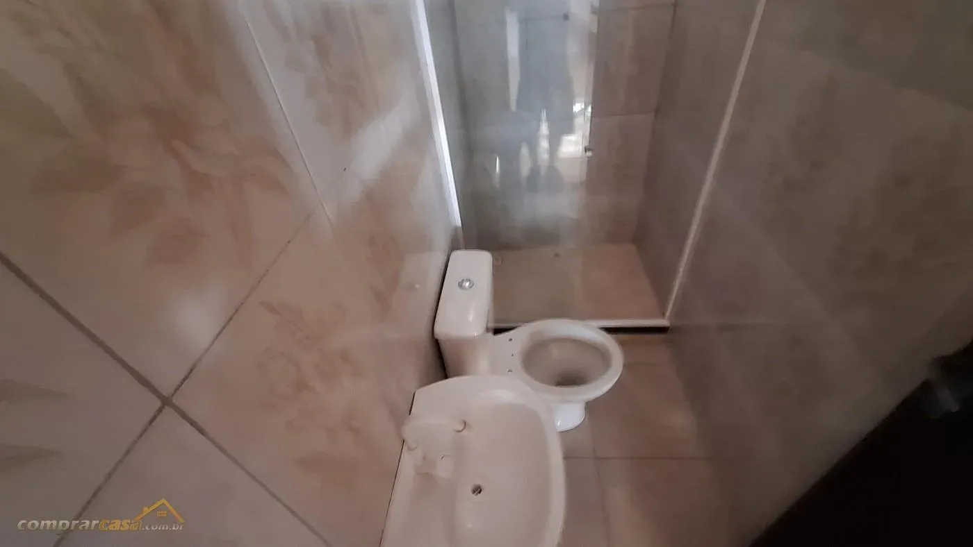 Imagem Casa em Condomínio para Locação em Cabo Frio / RJ no bairro Peró