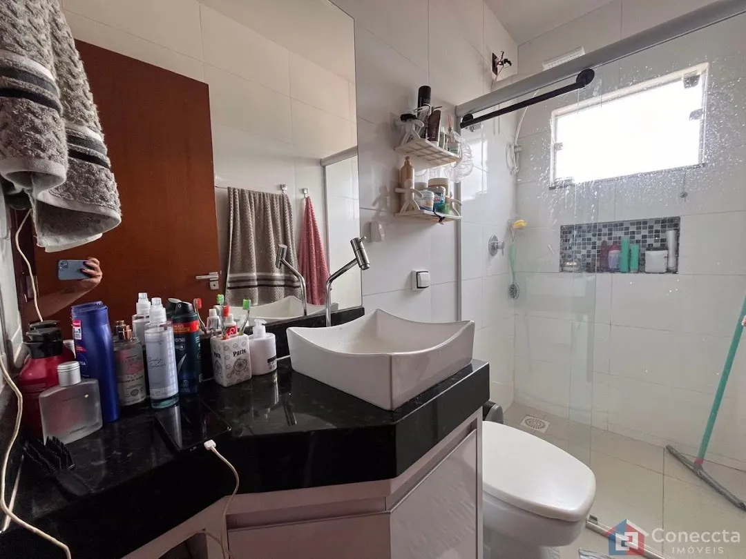Imagem Apartamento com 2 dormitórios à venda, 57 m² por R$ 260.000,00 - Laranjeiras - Patos de Minas/MG