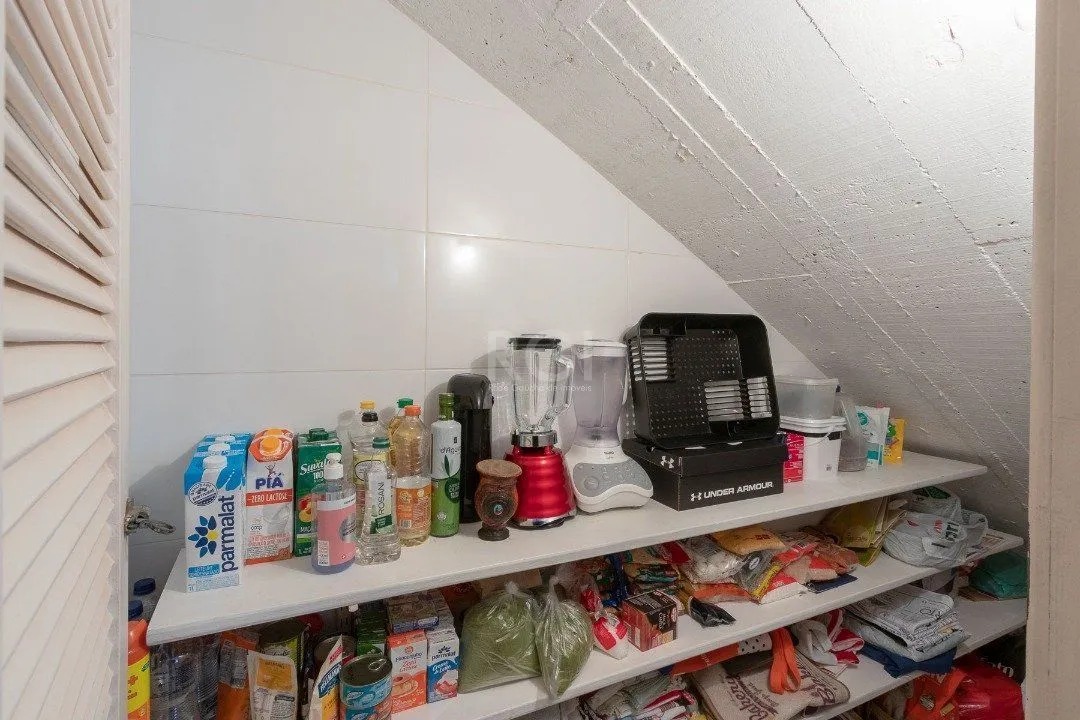 Imagem Casa para Venda - 256.5m², 3 dormitórios, sendo 1 suites, 2 vagas - Espirito Santo