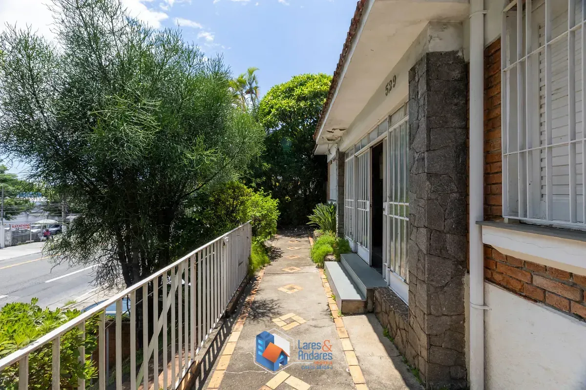 Imagem Casa para venda em Lapa com 3 quartos, sendo 1 suíte, 377m²