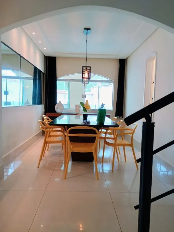 Imagem CASA COM 300,00 m² - OCIAN - PRAIA GRANDE SP