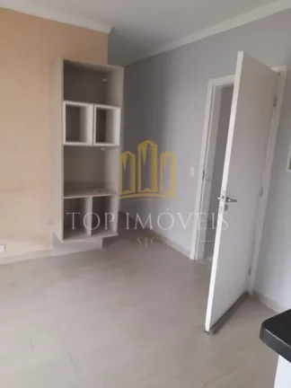 Imagem Apartamento Localizado na Vila Tesouro com Quintal Privativo (Quintal) 33 m²/Churrasqueira