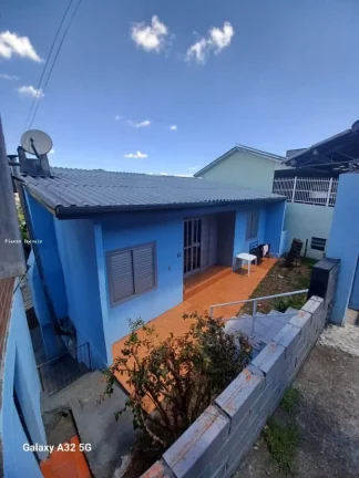 Imagem Casa para Venda em Concórdia, Industriários, 5 dormitórios, 2 banheiros, 1 vaga