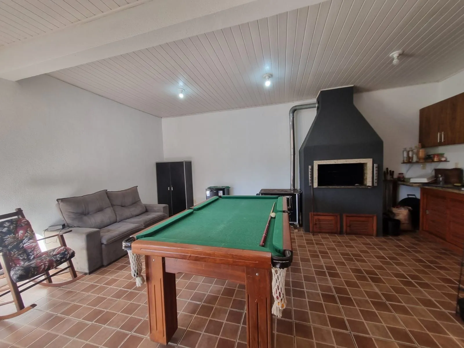 Imagem Casa para Venda - 177m², 4 dormitórios, sendo 1 suites, 2 vagas - Partenon