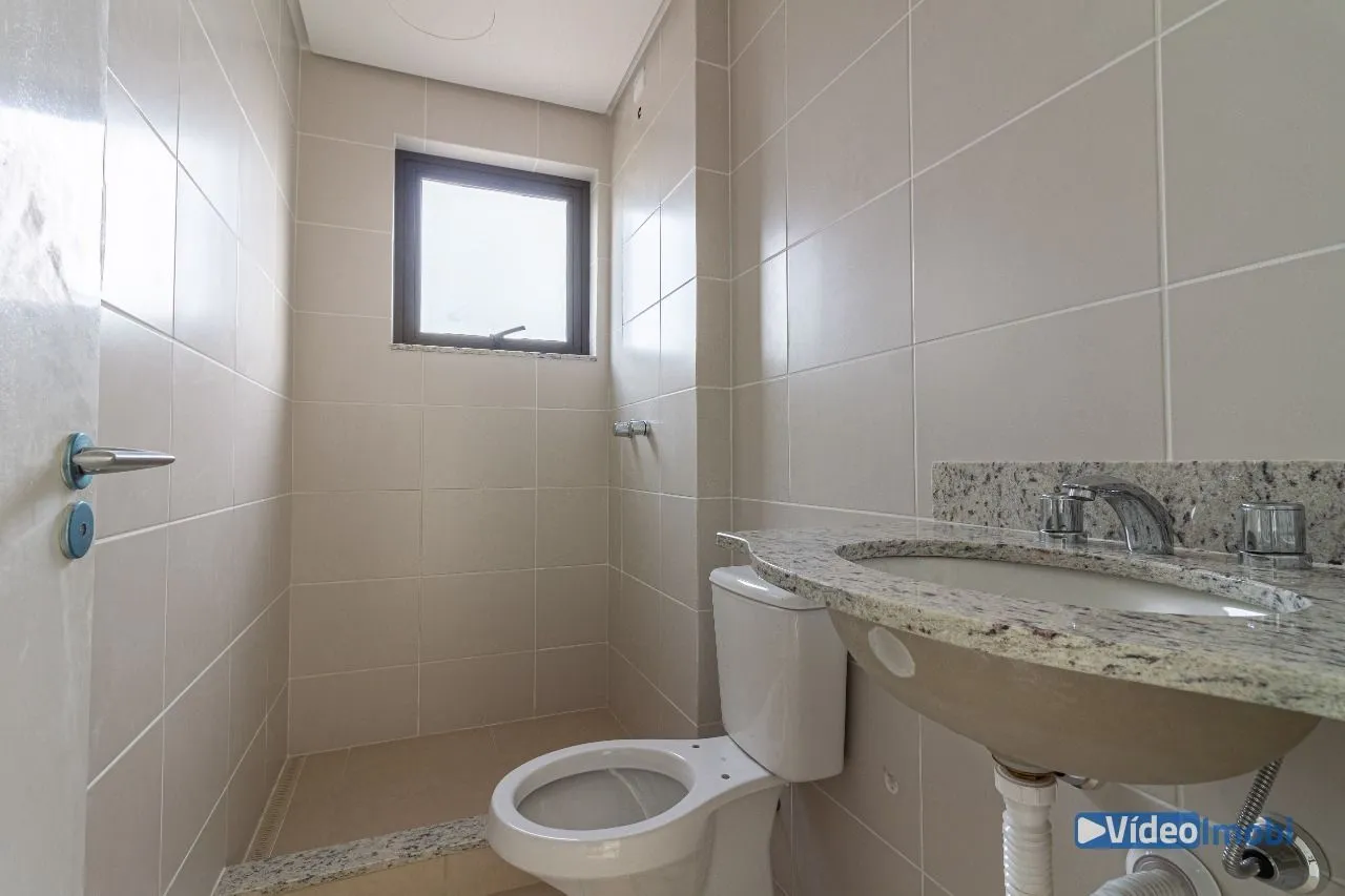 Imagem Apartamento para Venda - 70.67m², 2 dormitórios, sendo 1 suites, 2 vagas - Petrópolis