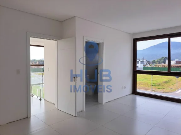 Imagem Casa com 3 dormitórios à venda sendo 3 suítes, 260.31 m2 - Perequê - Porto Belo/SC