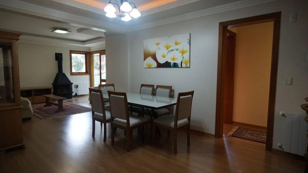 Imagem Apartamento no Centro de Gramado de 2 dormitórios e vaga