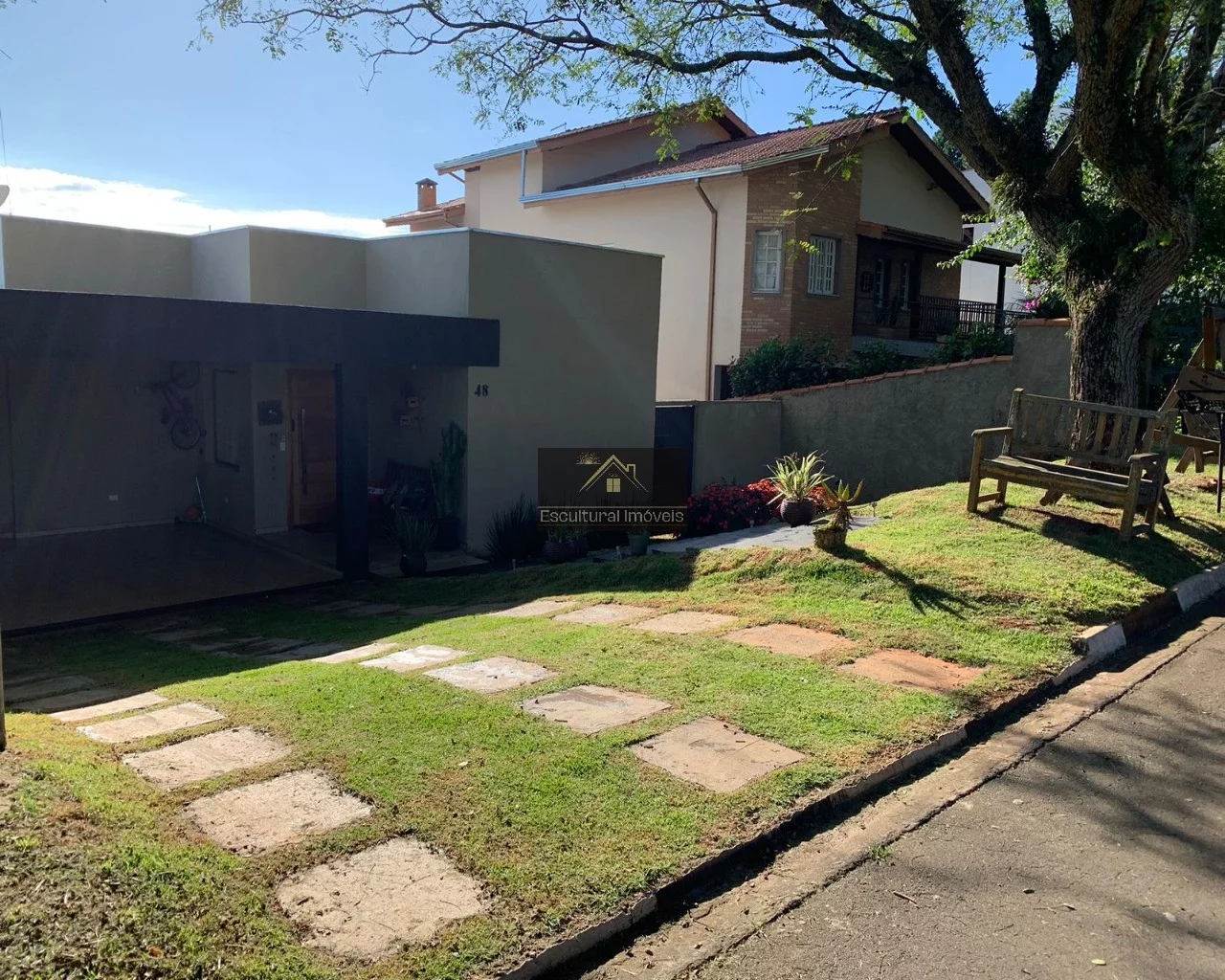 CASA CONDOMÍNIO FECHADO PRÓXIMO SÃO ROQUE 250 METROS DA RODOVIA RAPOSO TAVARES 4 DORMITÓRIOS 1 SUÍTE SALA LAREIRA 4 VAGAS VARANDA SEGURANÇA LAZER