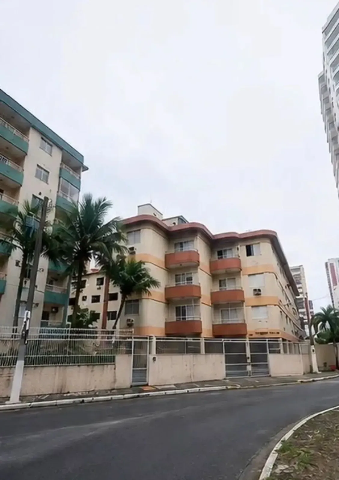 Imagem Apartamento com 2 Quartos à Venda, 90 m² em Guilhermina - Praia Grande