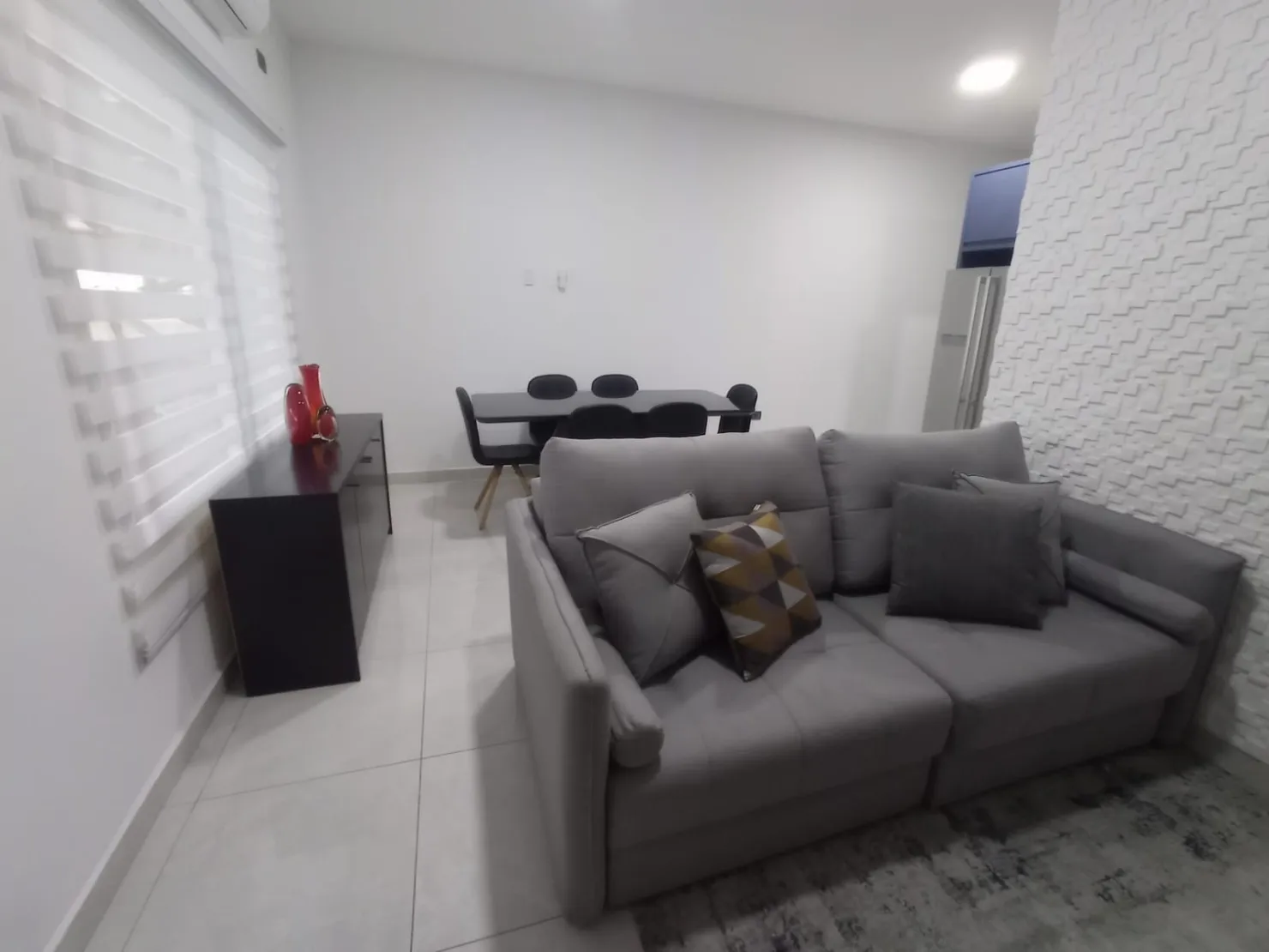 Imagem Casa à venda com 3 dormitórios sendo um suíte com uma bela área gourmet, Vila dos Comerciários 2, Taubaté, SP