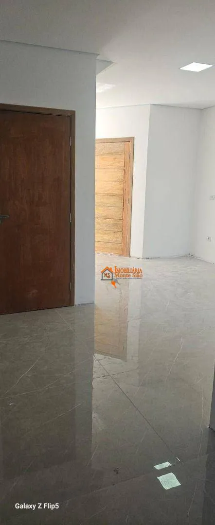 Imagem Sobrado com 3 dormitórios à venda, 112 m² por R$ 845.000,00 - Terra Preta - Mairiporã/SP