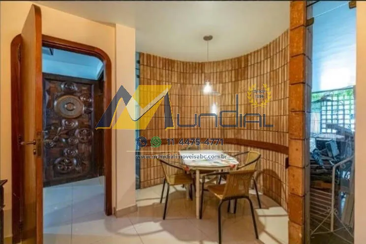 Imagem Casa alto padrão para locação comercial com 340m² e localização estratégica