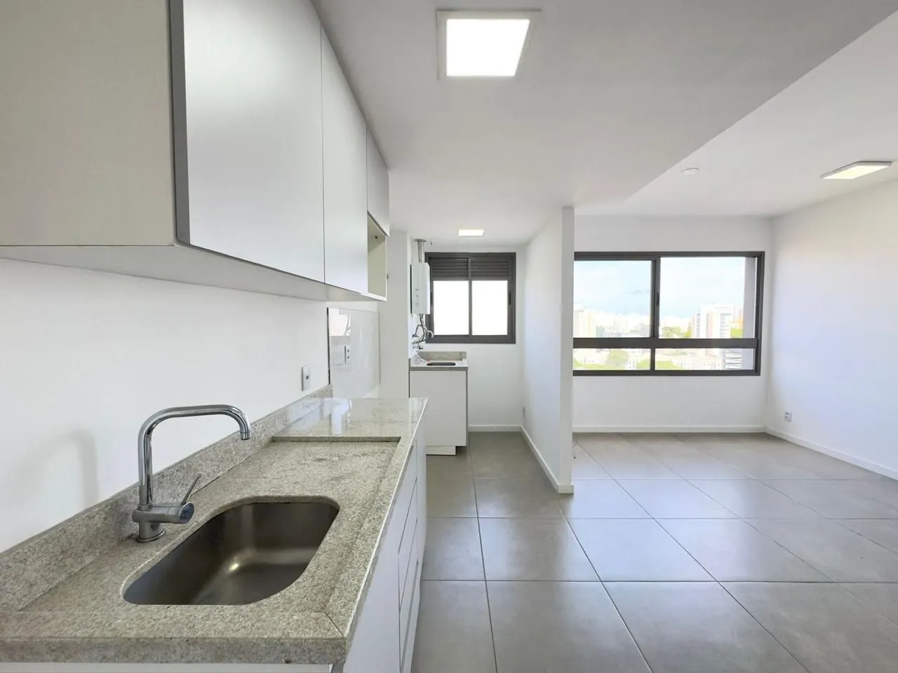 Imagem Apartamento à venda em Porto Alegre, Vila Jardim, com 1 quarto, 46m2