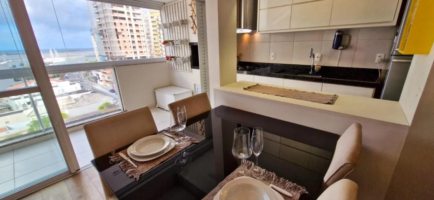 Imagem Apartamento Zona Central para Venda em Itajaí, FAZENDA, 2 dormitórios, 1 suíte, 2 banheiros, 1 vaga