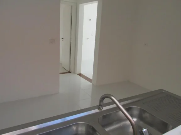 Imagem Casa no Res. Alpha 6 - 310m²