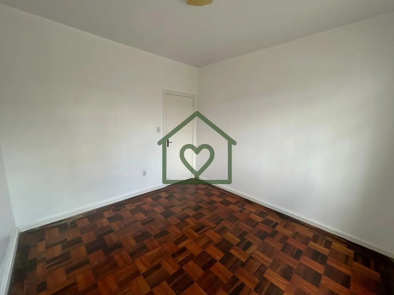 Imagem Ótimo apartamento de 2 dormitórios.
Em excelente localização, fica próximo a Orla do Guaíba, c...