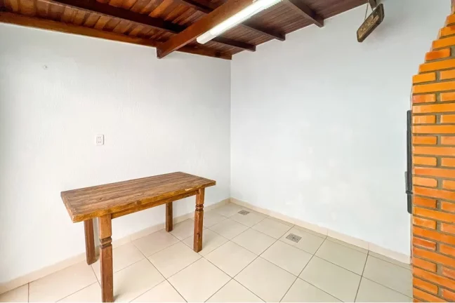 Imagem Casa em Condomínio para venda no bairro Rio Branco em Canoas