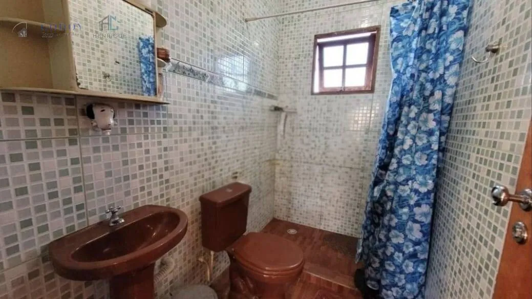 Imagem Amplo Sobrado com Suíte, Edícula e Quintal com Churrasqueira