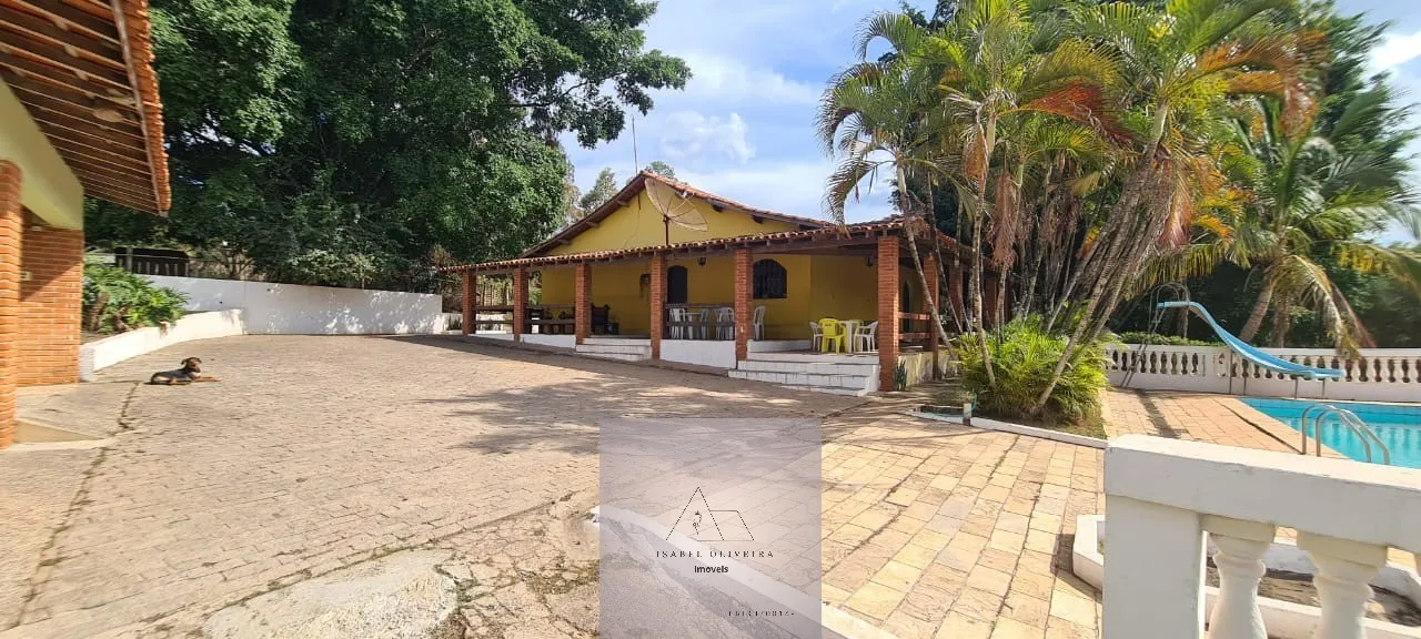 Foto do imóvel Sítio à Venda em Itu-SP, no Bairro Jardim Emicol: 4 Quartos, 2 Suítes, 2 Salas, 4 Banheiros, 2 Vagas, 12.000m².