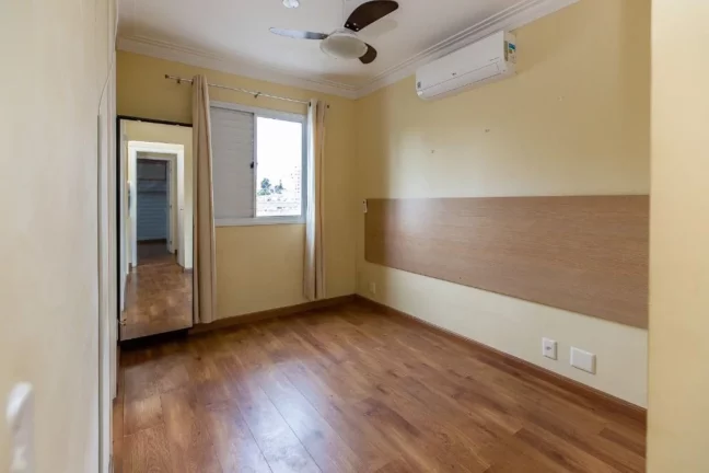 Imagem Vende apartamento de 62m² com 3 dormitórios e uma vaga no Jardim Aeroporto
