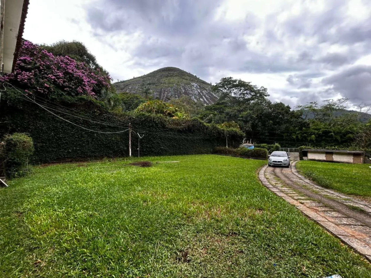 Imagem Casa para Venda em Petrópolis / RJ no bairro Araras