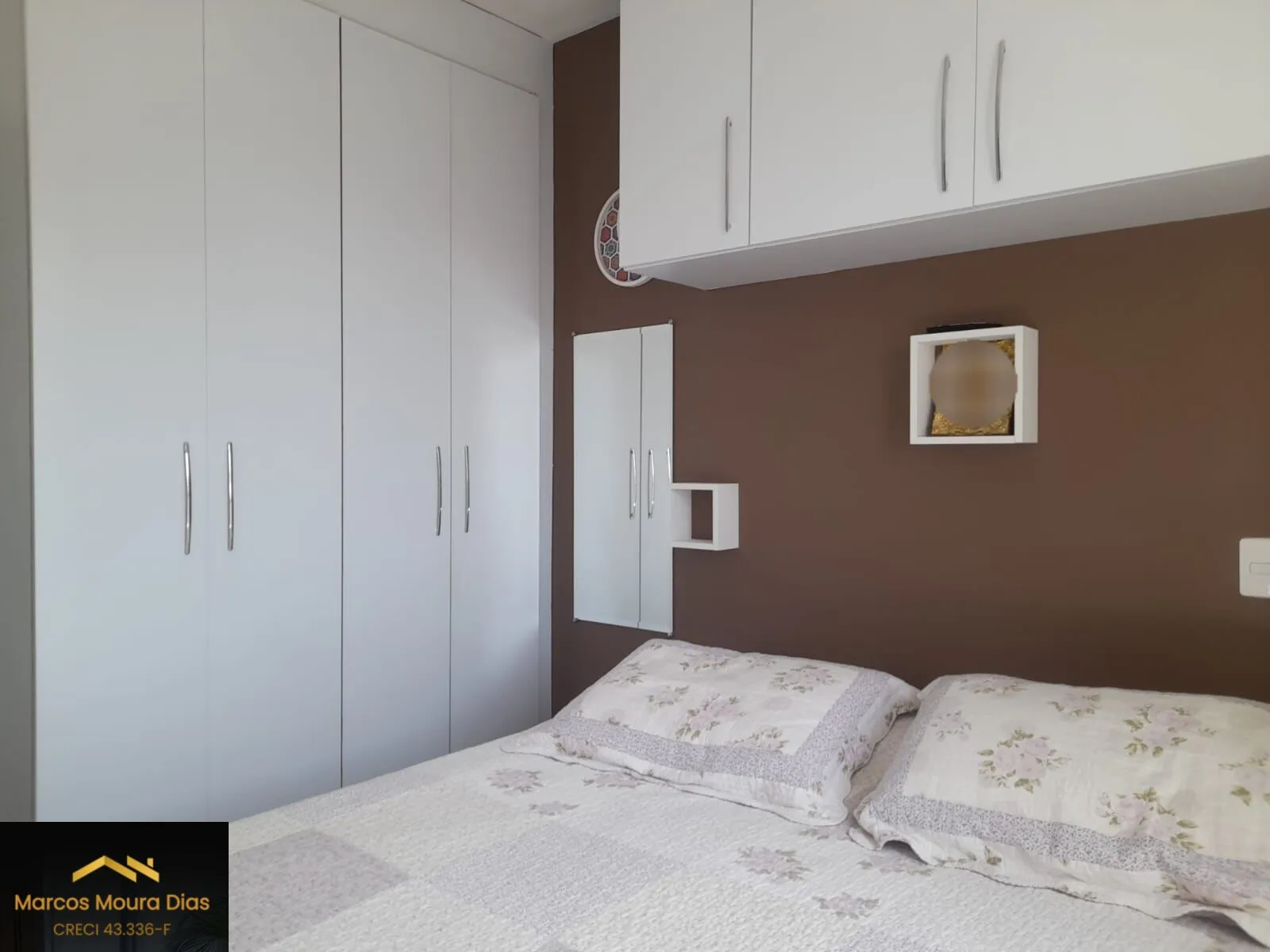 Imagem Apartamento na Pompeia com 2 dormitórios (1 suíte) e 1 vaga, próximo ao Sesc Pompeia. Edifício com portaria 24h e lazer