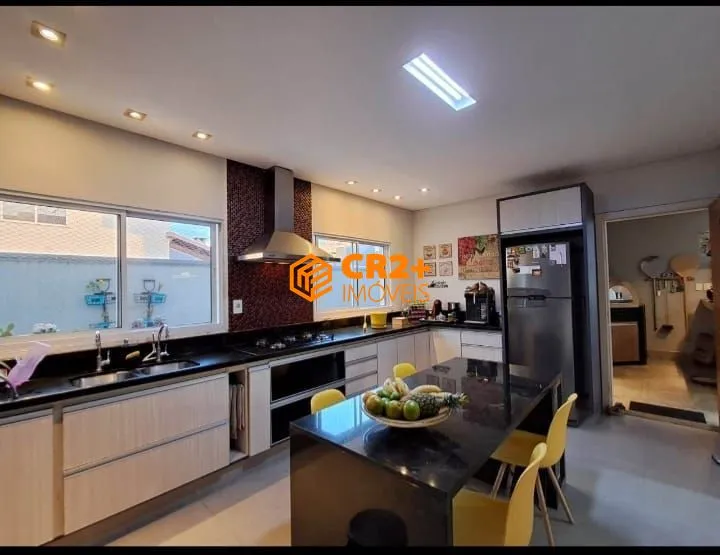 Imagem Vendo casa alto padrão 03 quartos 01 suíte 04 vagas de garagem em Taubaté/ São P