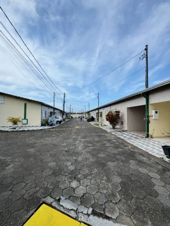 Imagem CASA COM 50,00 m² - QUIETUDE - PRAIA GRANDE SP