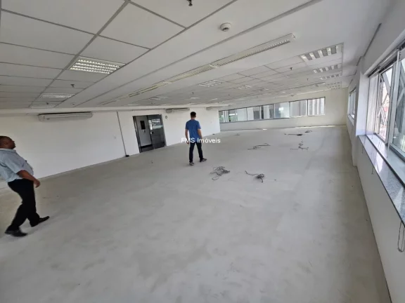 Imagem Andar Comercial para Locação em São Paulo-SP, Vila Congonhas: 12 Vagas de Garagem e 482,22m² de Área
