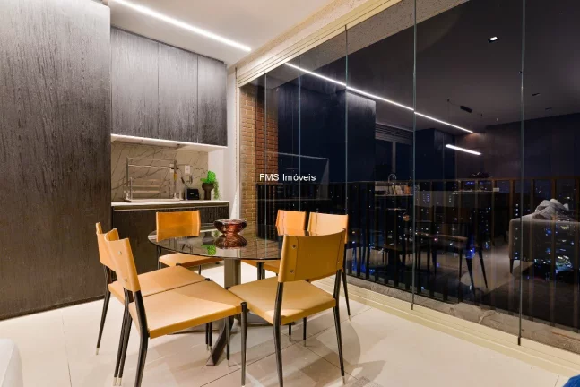 Imagem Apartamento à Venda no Itaim Bibi com 2 Suítes, 2 Vagas, Lindenberg