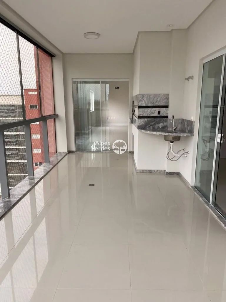 Imagem Apartamento à Venda em Meia Praia, Itapema - SC