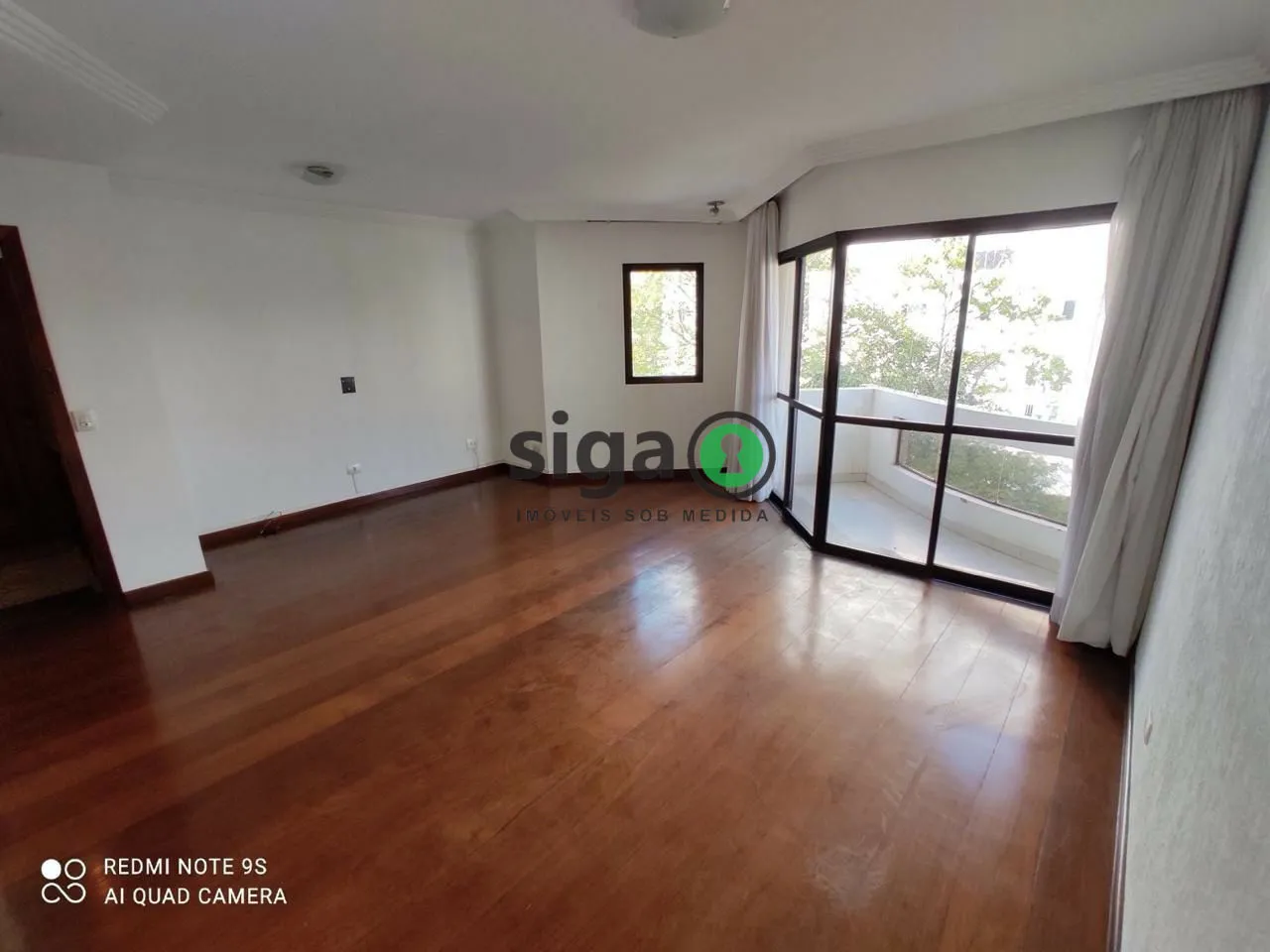 Imagem Conforto e Funcionalidade em um Apartamento Completo