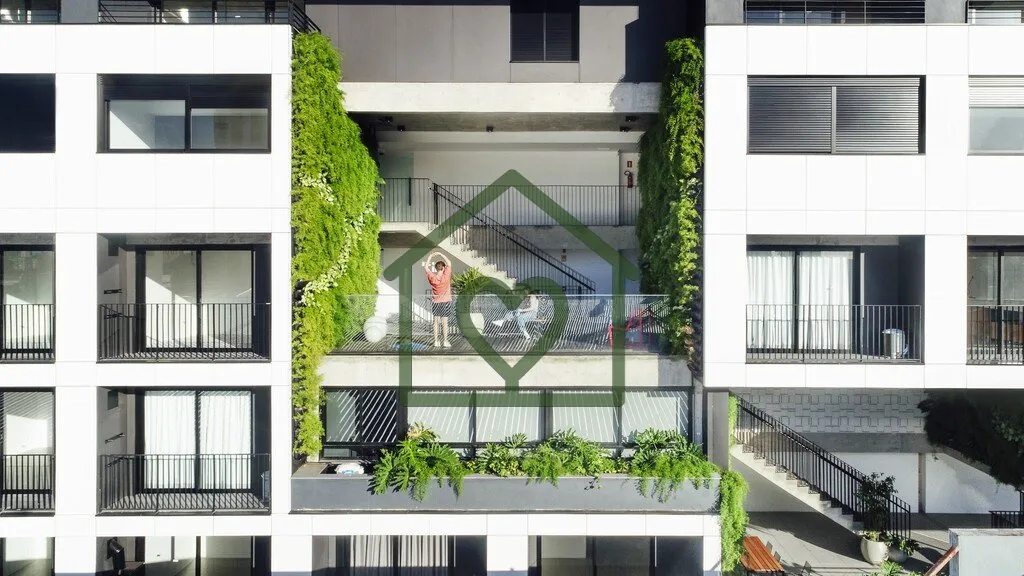 Imagem Pronto para morar. Visite os NOVOS DECORADOS. Studios de 28m² a 36m² privativos e coberturas duple...