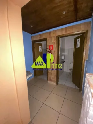 Imagem Salão Comercial de Alto Padrão para Locação na Penha de França, São Paulo-SP: 1 Sala, 3 Banheiros, 90m² de Área