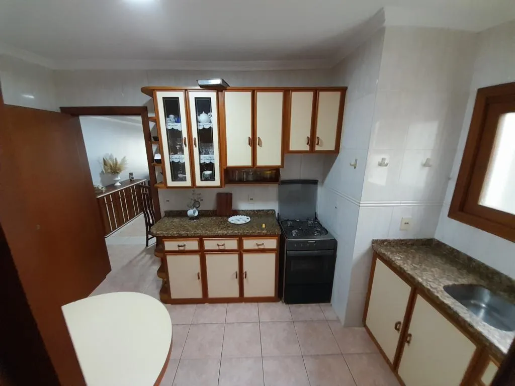 Imagem Apartamento 2Dórmitórios dependência - Bairro Zona Nova