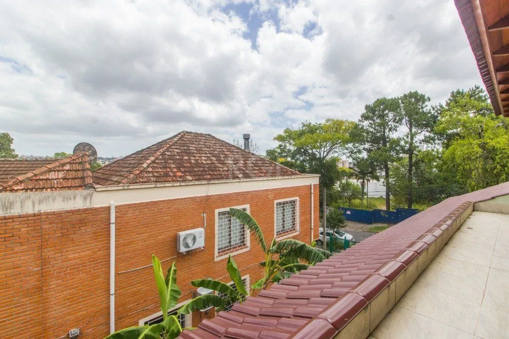 Imagem Casa para Venda - 380.83m², 5 dormitórios, sendo 1 suites, 2 vagas - Glória