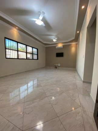 Imagem Casa com 3 Quartos à Venda, 120 m² em Caiçara - Praia Grande