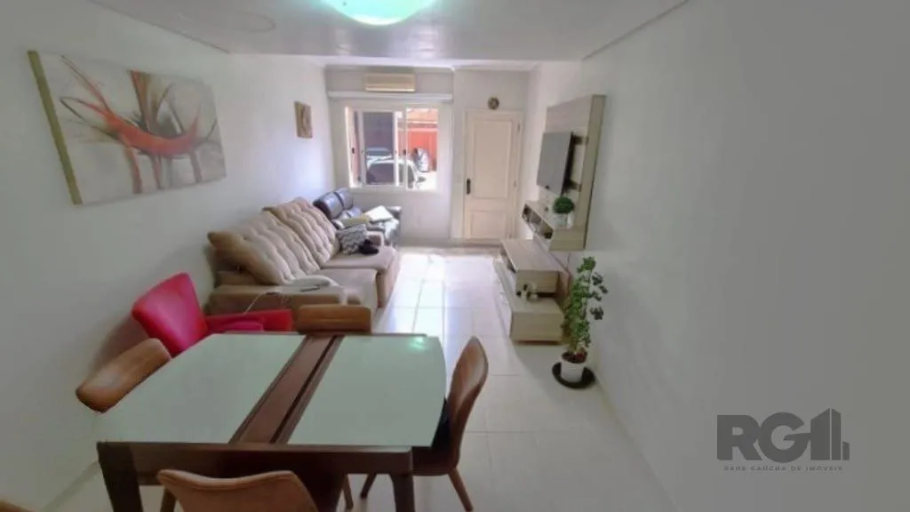 Imagem Casa em condomínio 110m² - 3 dormitórios sendo 1 suíte e 1 vaga de garagem no bairro Teresópolis