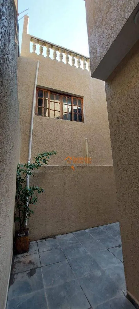 Imagem Sobrado com 3 dormitórios à venda, 125 m² por R$ 550.000,00 - Jardim Adriana - Guarulhos/SP