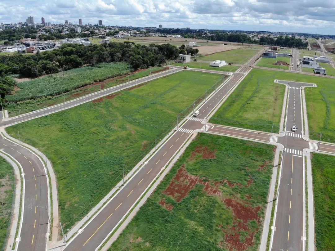 Imagem Terreno à venda em Cascavel, no bairro Colinas Tropical II