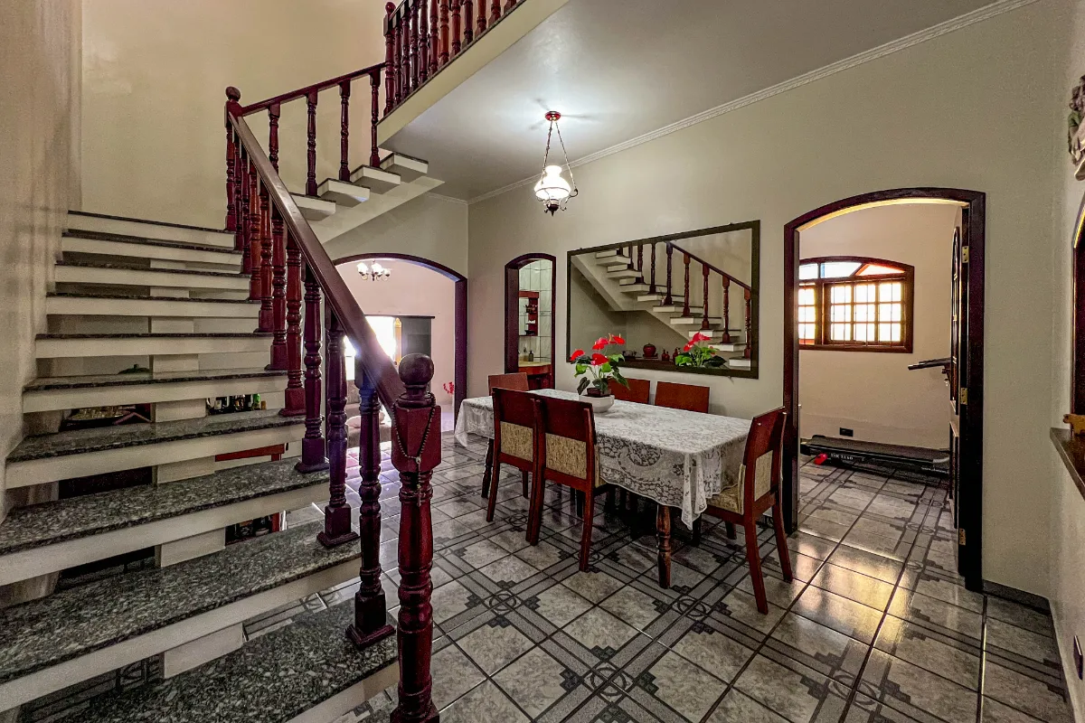 Imagem Casa para venda em Centro Alto com 4 quartos, sendo 1 suíte, 285m2