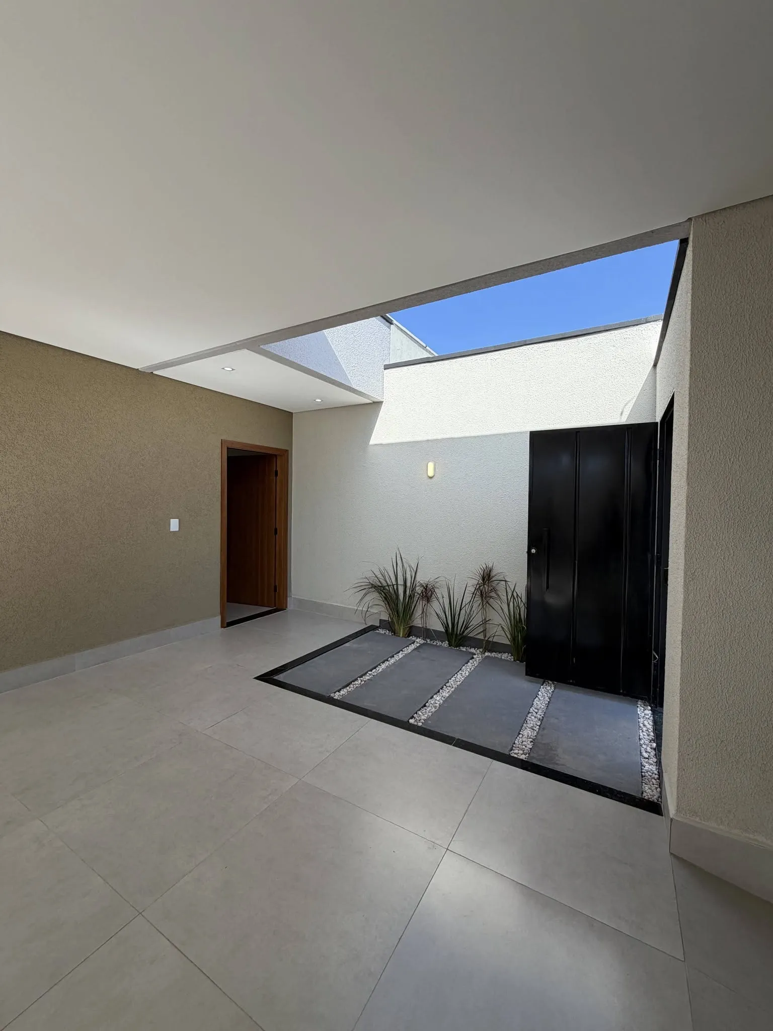 Imagem Casa 3/4 Com Suite No Bairro Das Industrias