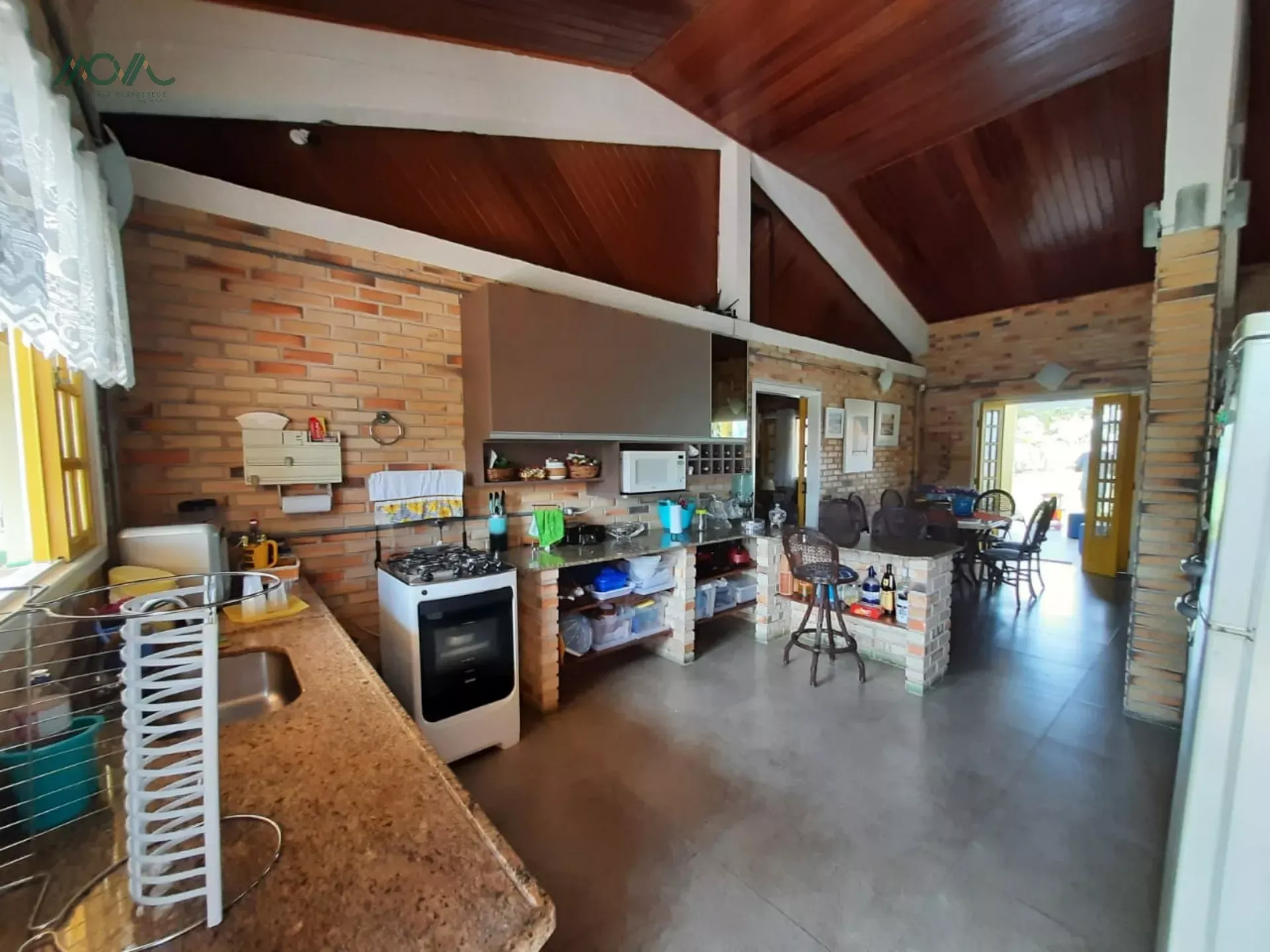 Imagem CASA PÉ NA AREIA EM ITAPOÁ - Incrível oportunidade, casa com uma vista deslumbrante para a Baía ...